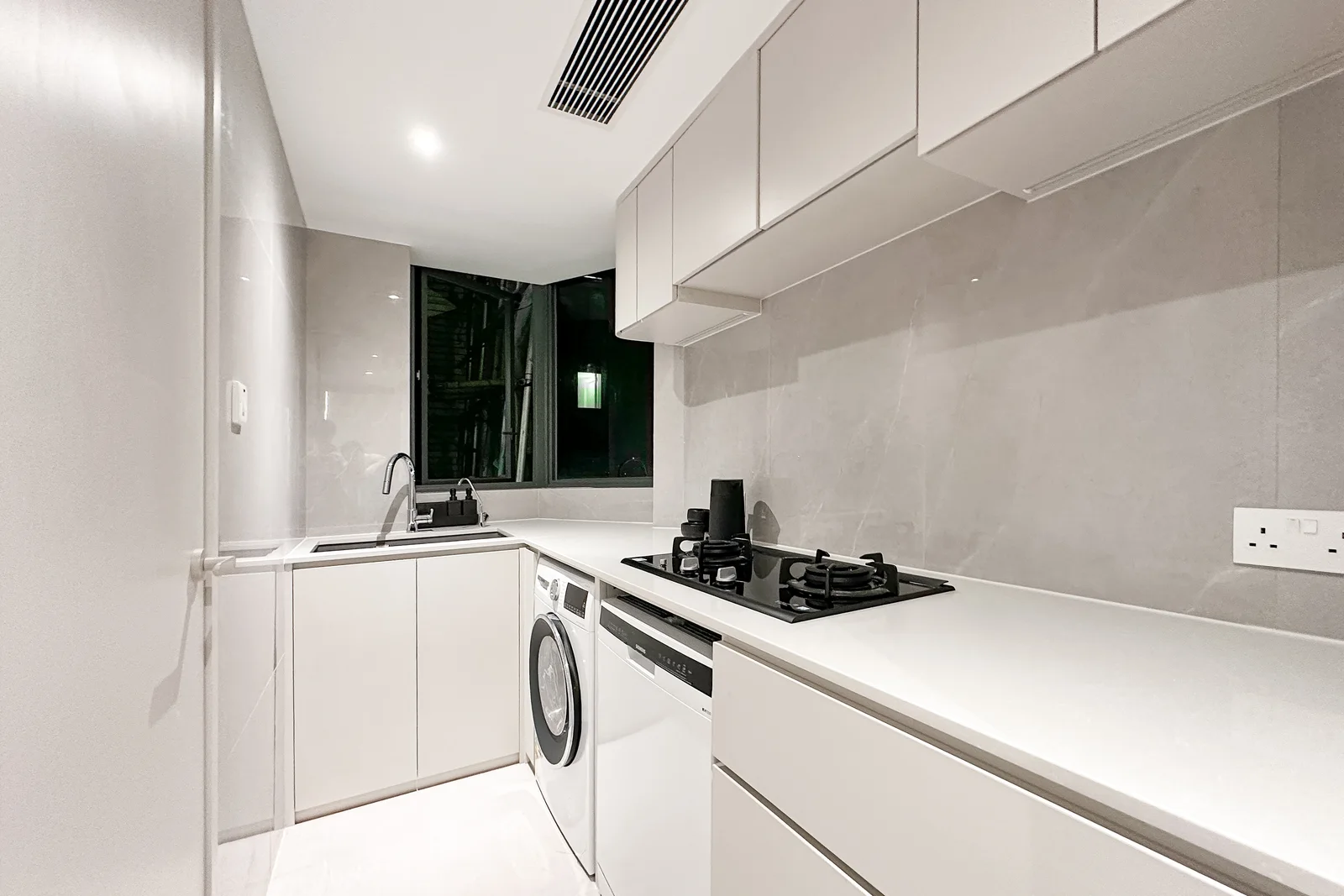 Celestial Heights — Continuous worktop