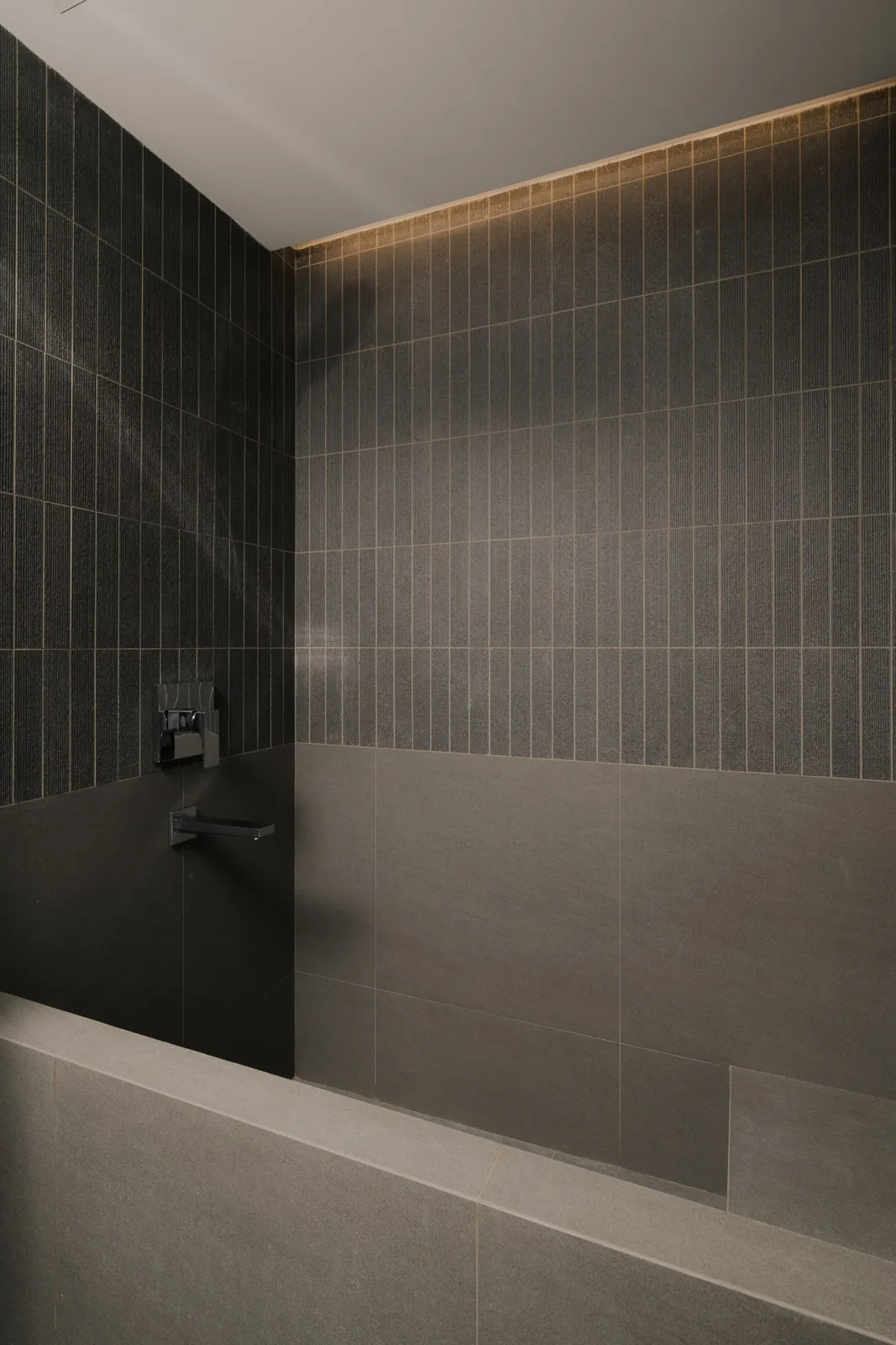 Fiori — Bathroom detail