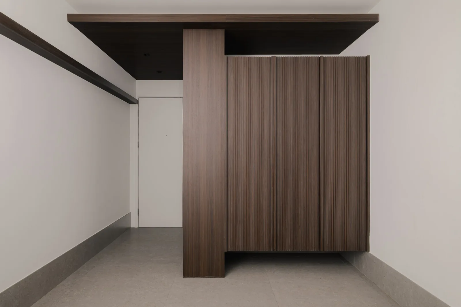 Fiori — Full-height storage