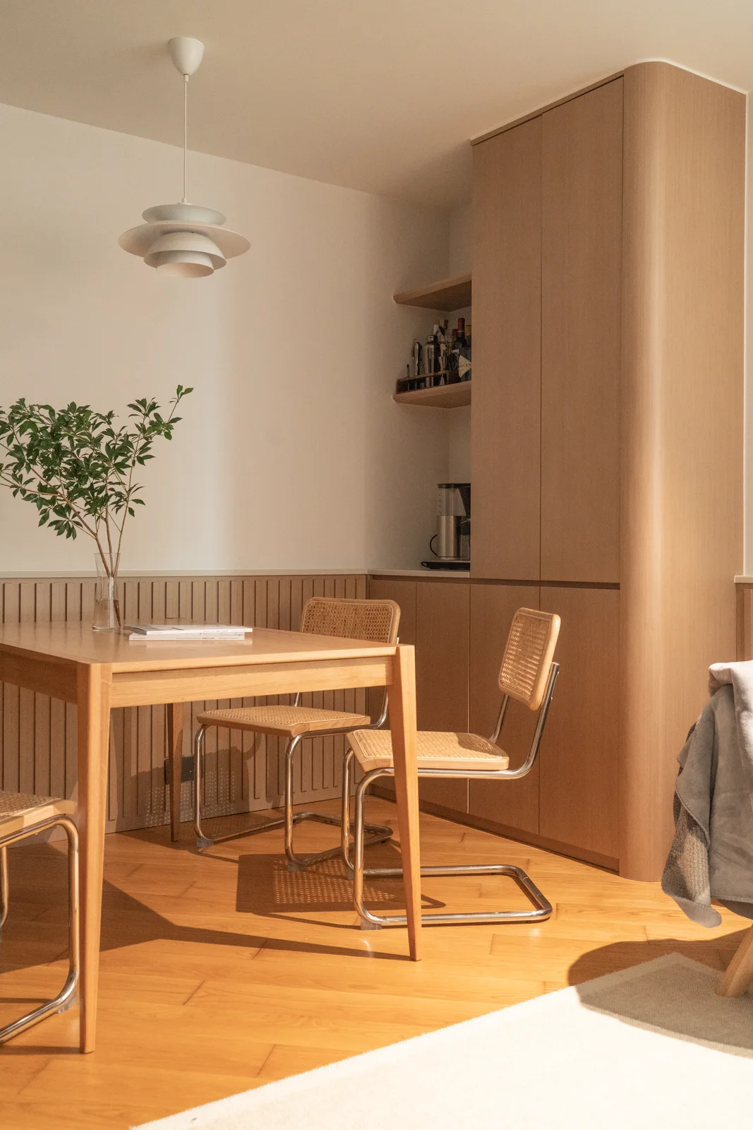 Harbour Place — Dining corner