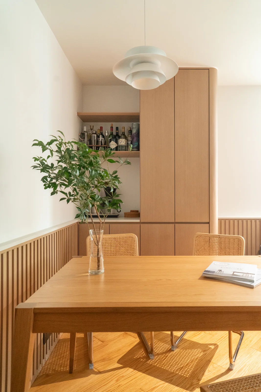 Harbour Place — Dining table