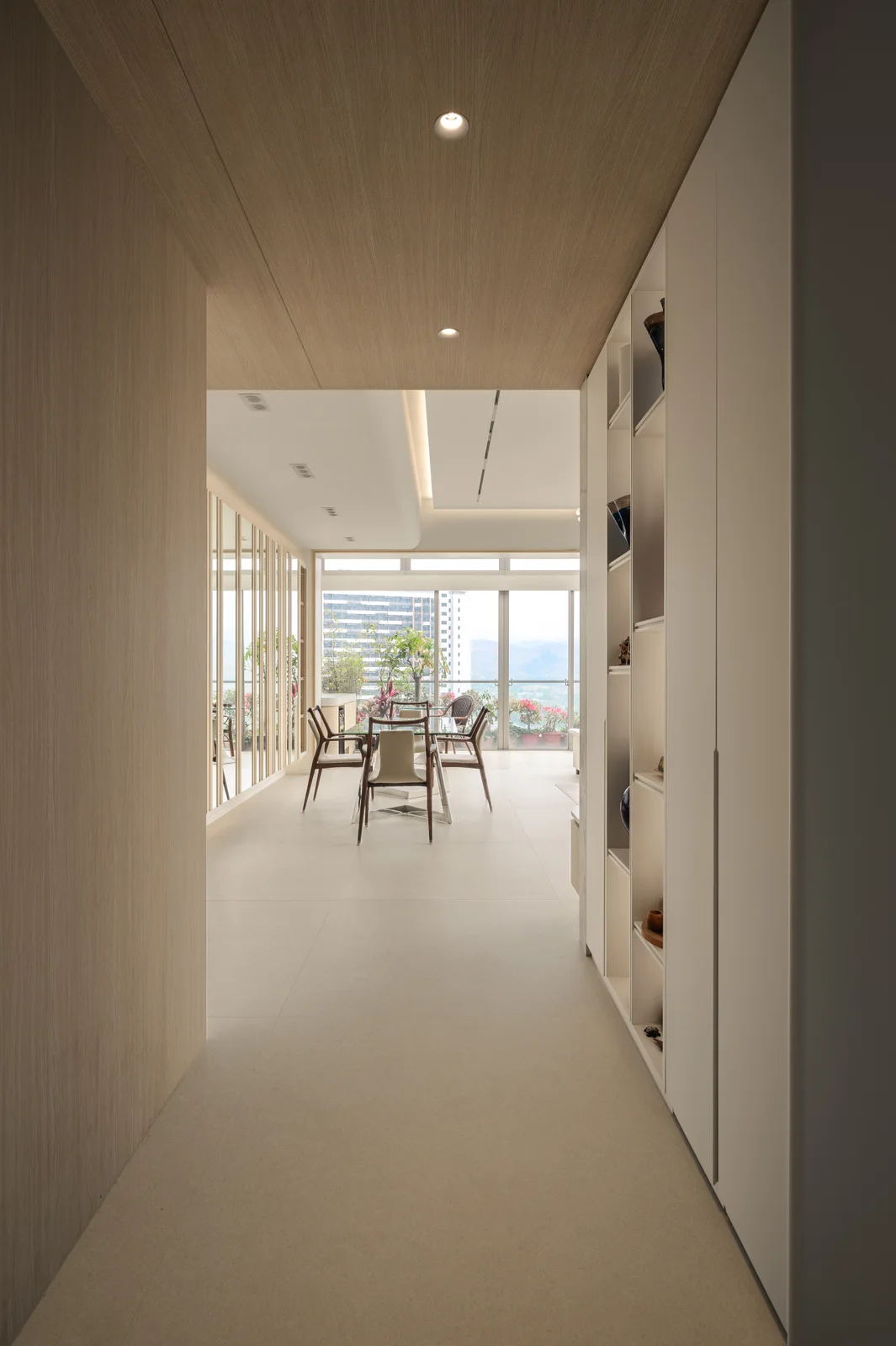 La Grove — Timber ceiling