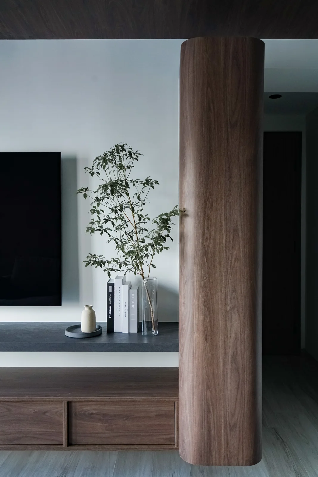 Malibu Garden — Timber surround