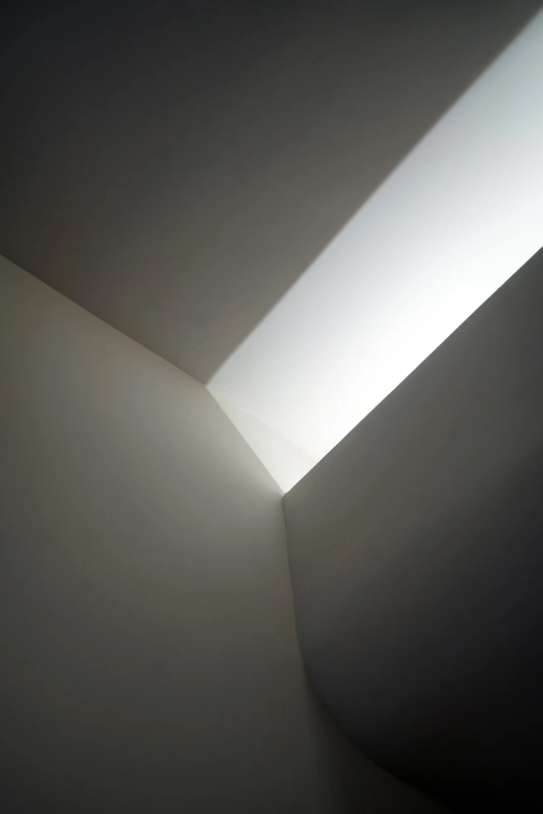 Tung Choi Street — Angled ceiling